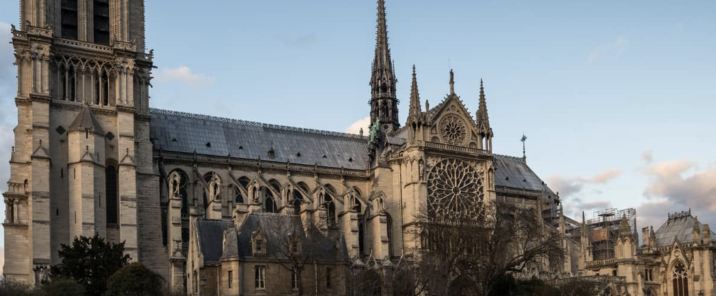 Notre-Dame Re(Births)